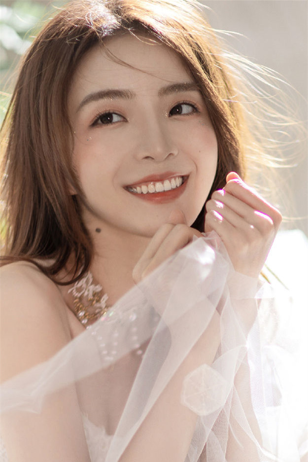 重生后闺蜜放弃名企面试去救总裁，我笑了：+后续+结局（江月李薇）全文免费阅读无弹窗大结局_(重生后闺蜜放弃名企面试去救总裁，我笑了：+后续+结局大结局)江月李薇最新章节